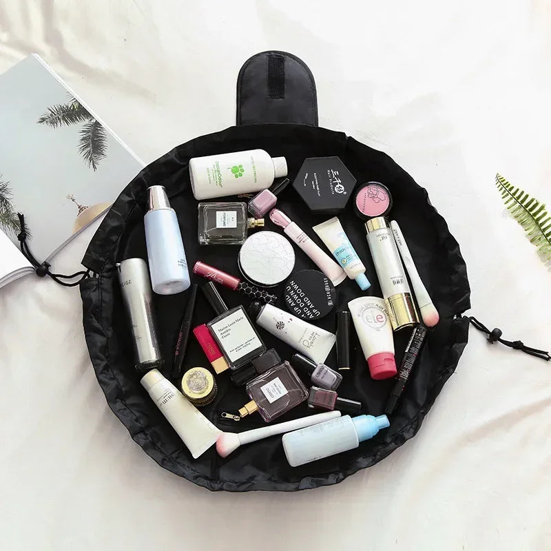 Instant Pouch™ Original : deux secondes pour tout ranger.
