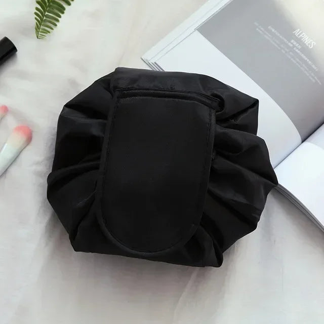 Instant Pouch™ Original : deux secondes pour tout ranger.